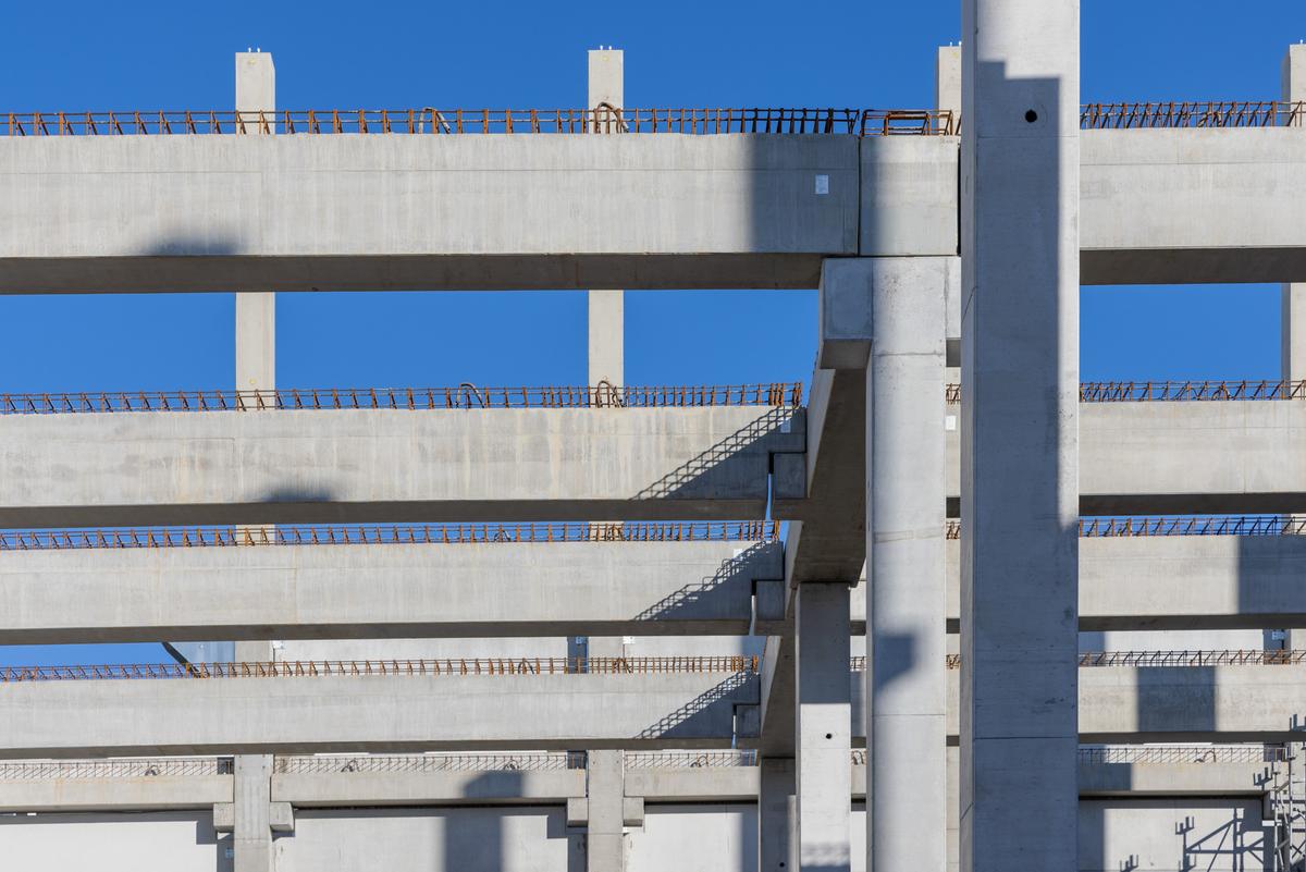 Montaż belek sprężonych