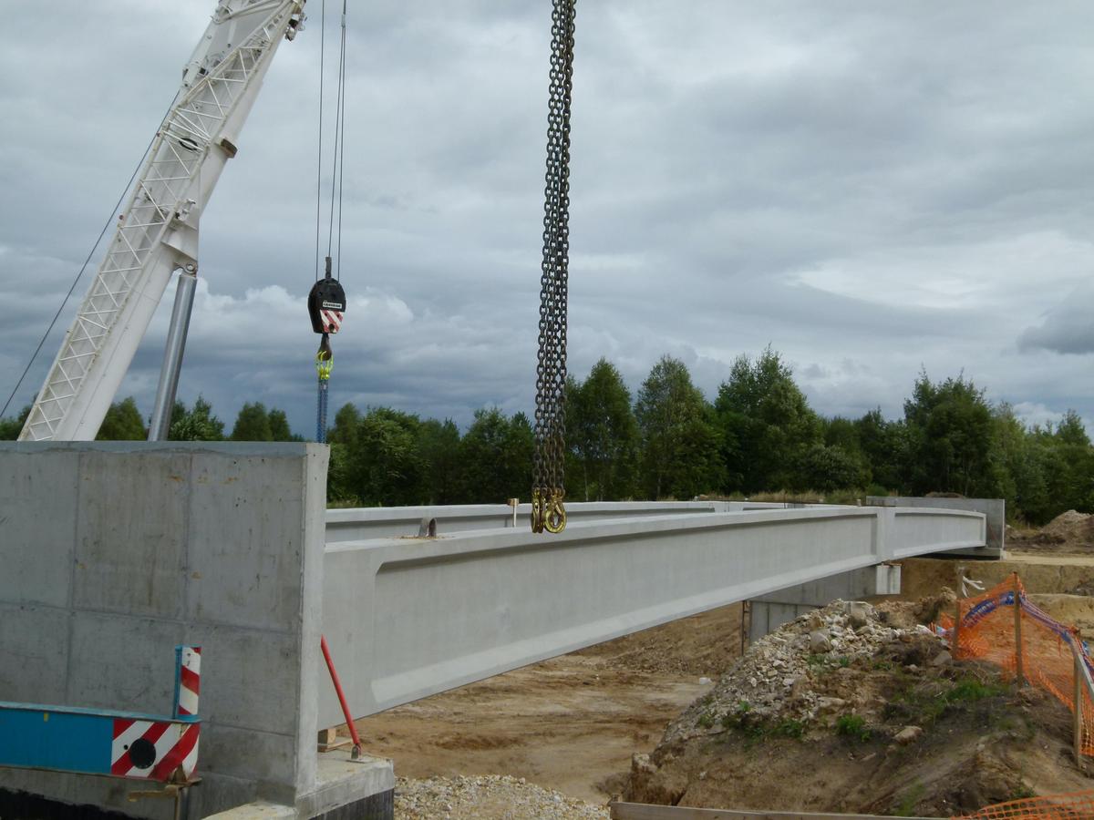 Montaż belek mostowych I